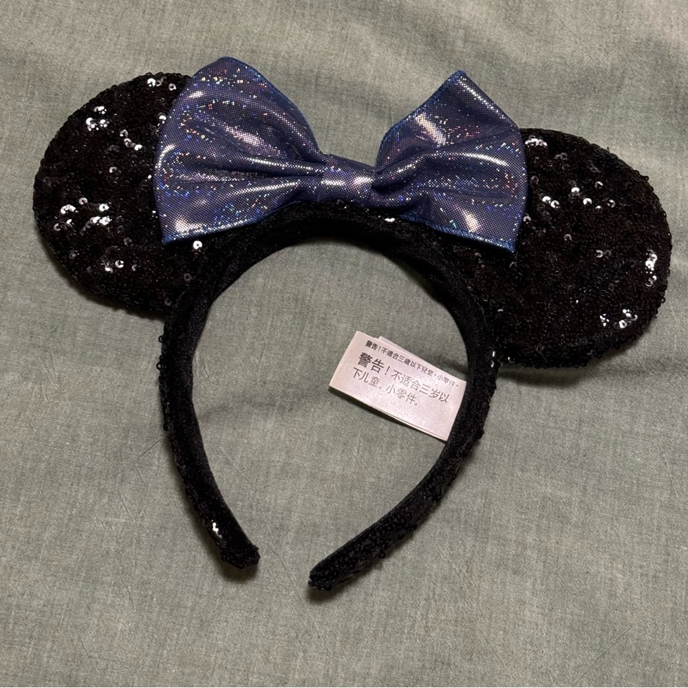 Disney ears - sequined black & blue bow
